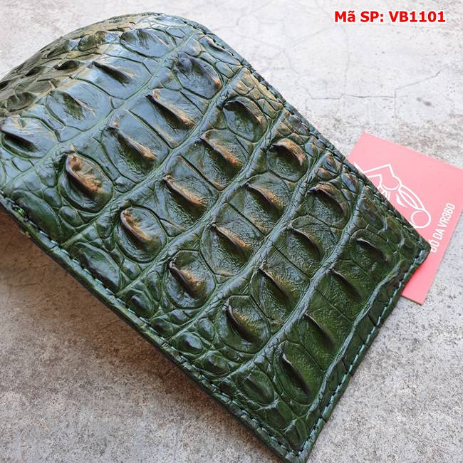 "Mang lại phong cách hoàn hảo với bóp ví da cá sấu xanh lá VB1101"